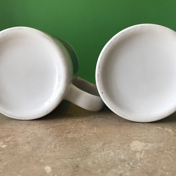 Set of 2 Christmas Mugs - Vintage - Picture 7 of 10